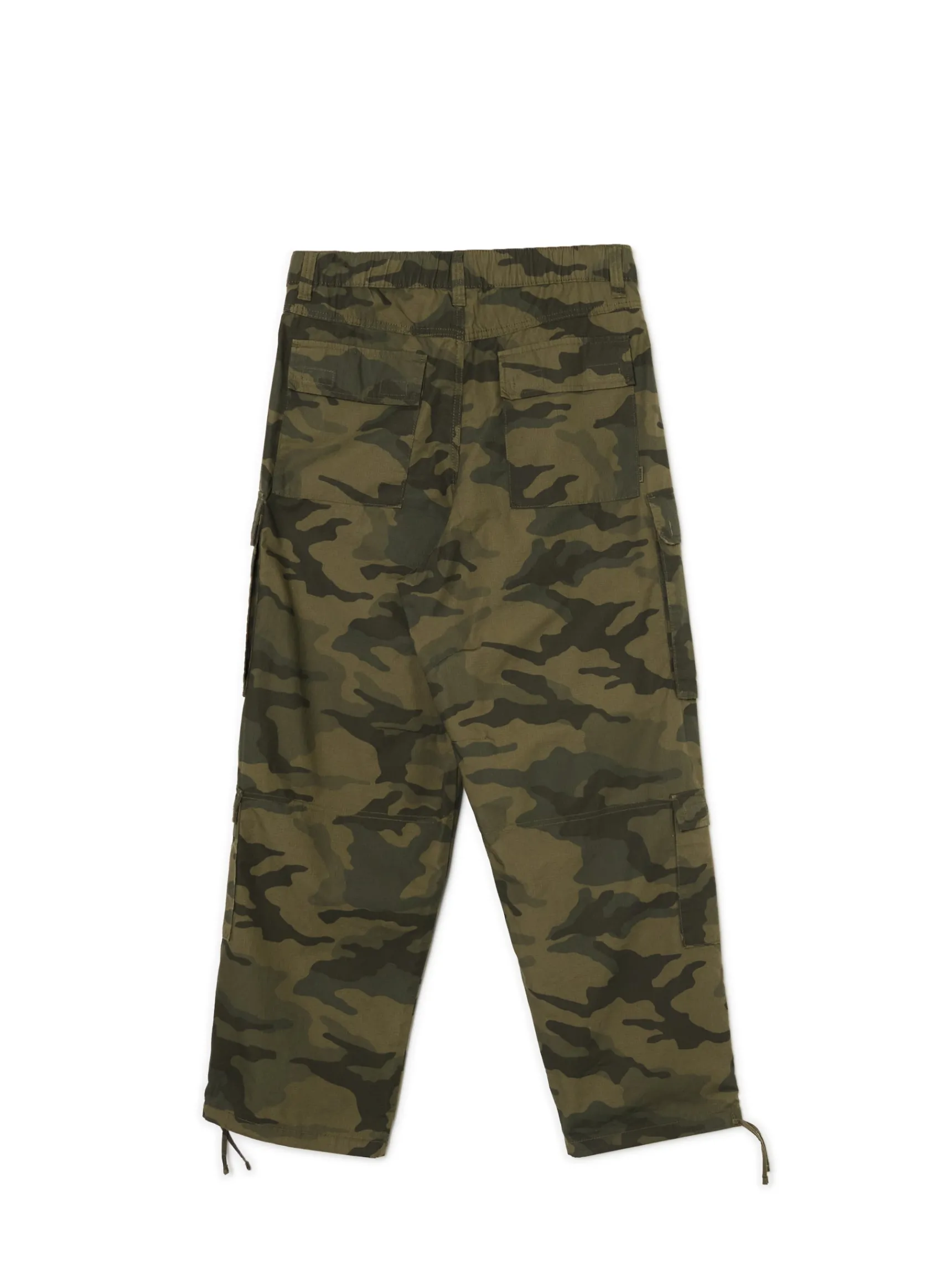 Best Cropp Spodnie cargo z motywem moro zielony