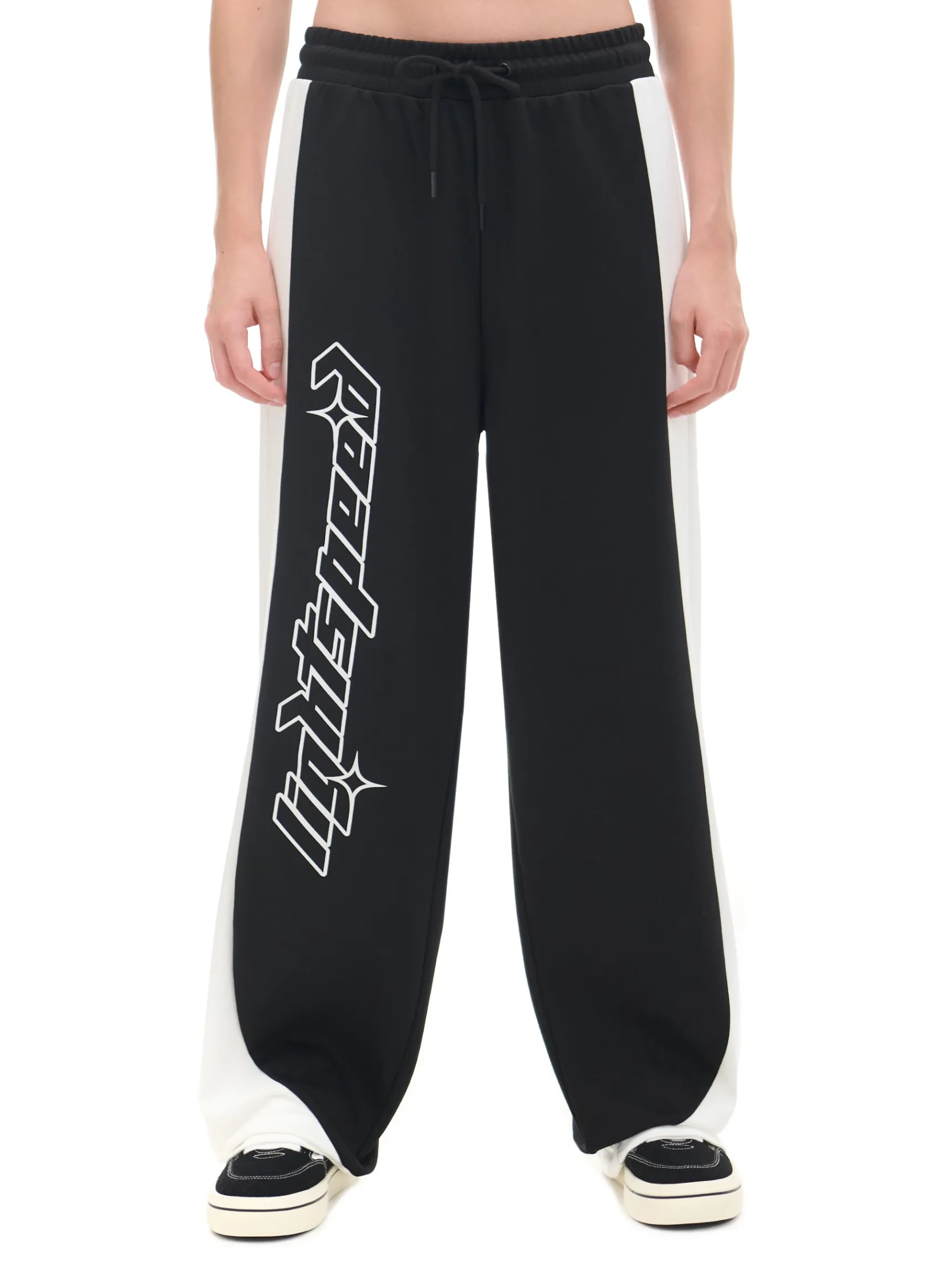 Hot Cropp Spodnie dresowe z napisem czarny