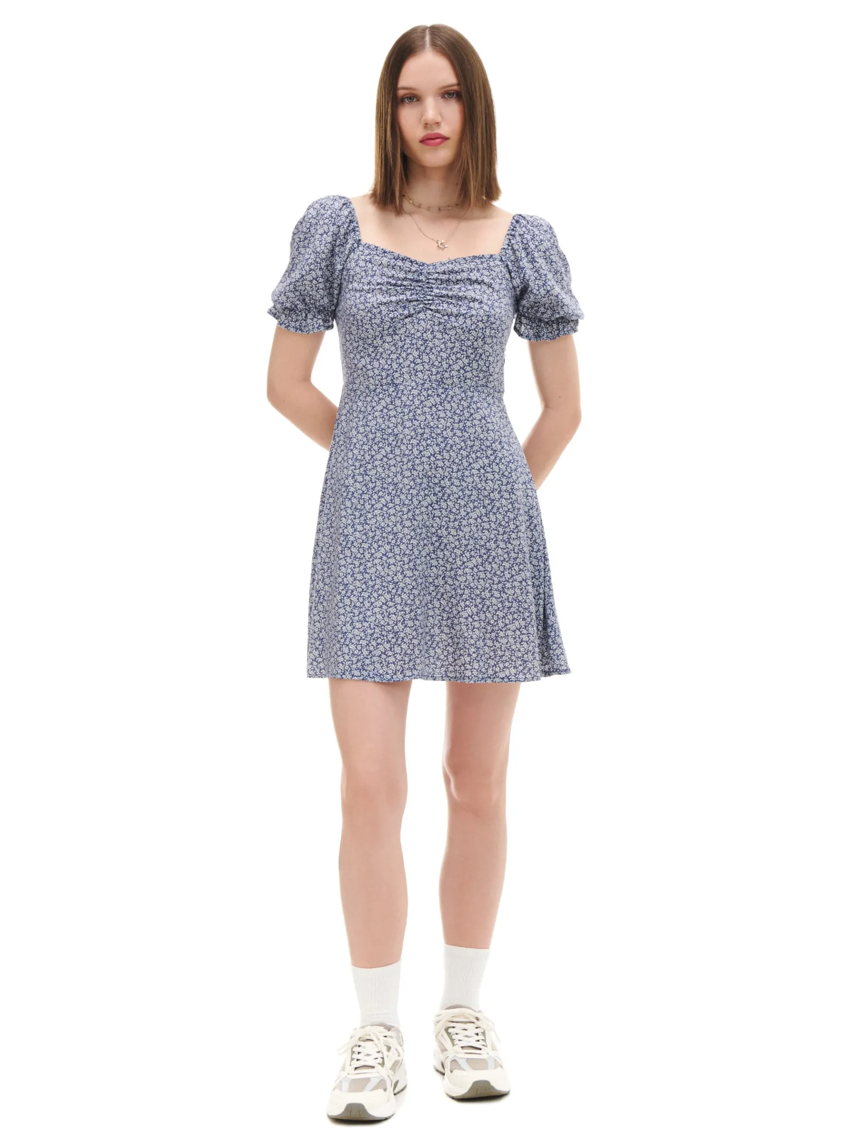 Online Cropp Sukienka mini z kwiatowym wzorem all over surowygranatowy