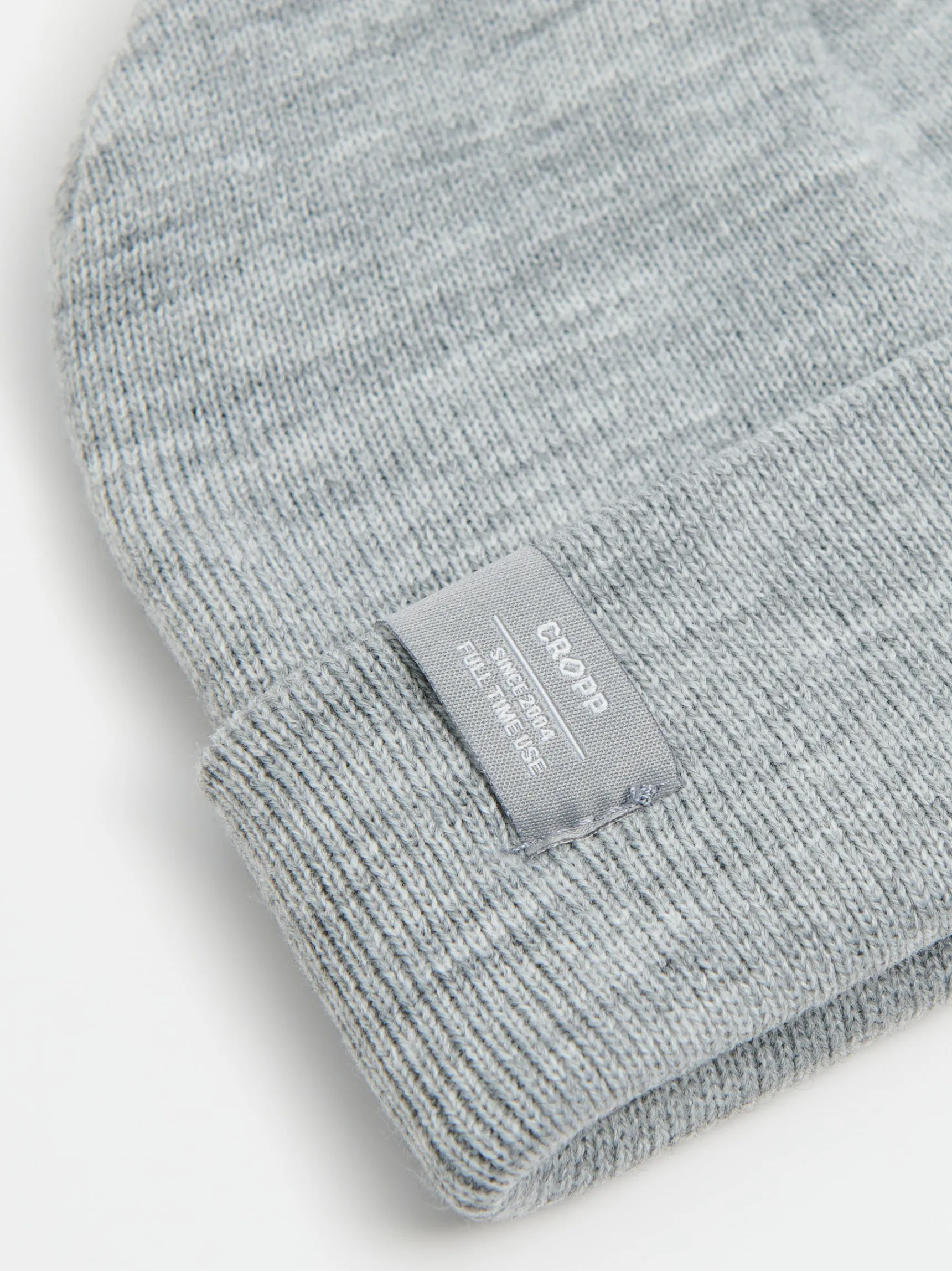 Online Cropp Szara czapka beanie z wiskozą jasnyszary