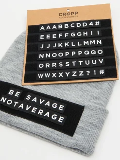 New Cropp Szara czapka z personalizowanym napisem jasnyszary