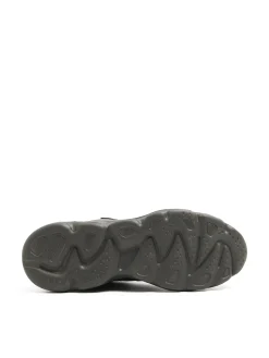 Clearance Cropp Szare sneakersy z odblaskowymi elementami szary