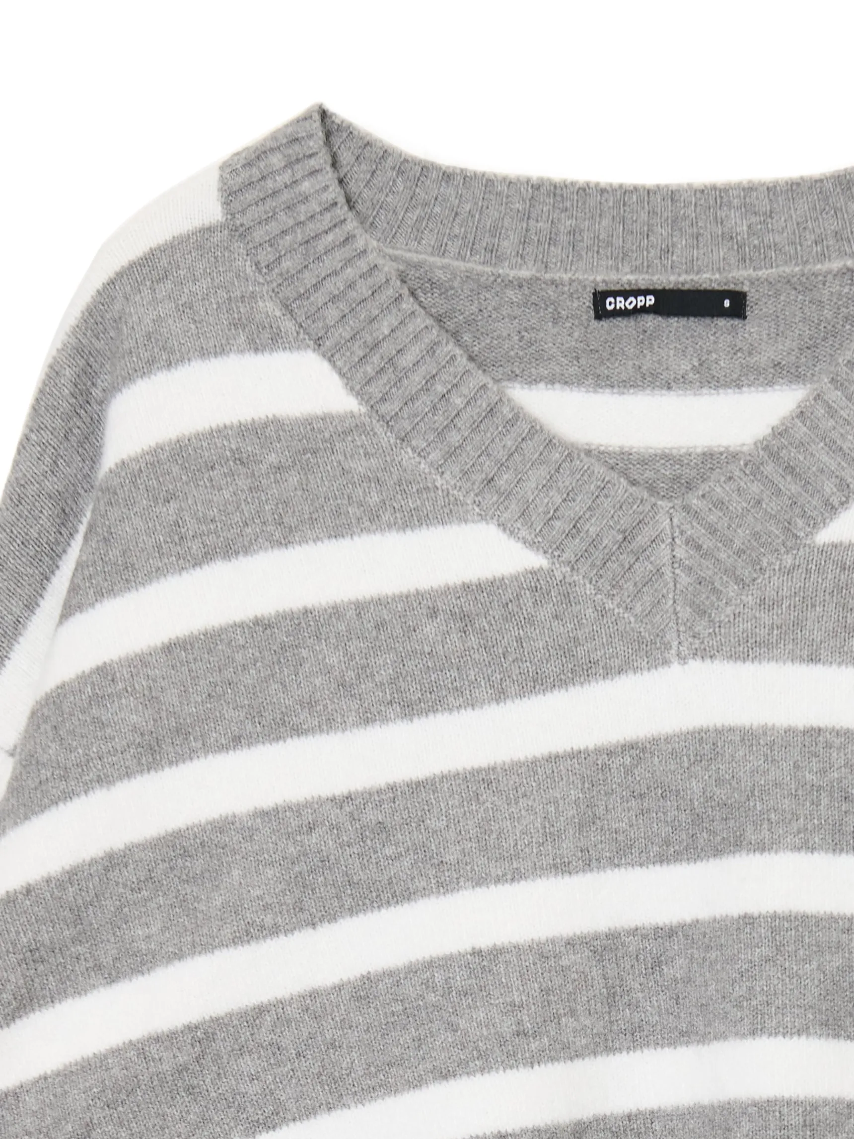 Outlet Cropp sweter w białe paski szary
