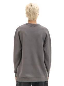 Discount Cropp sweter z artystycznym nadrukiem szary