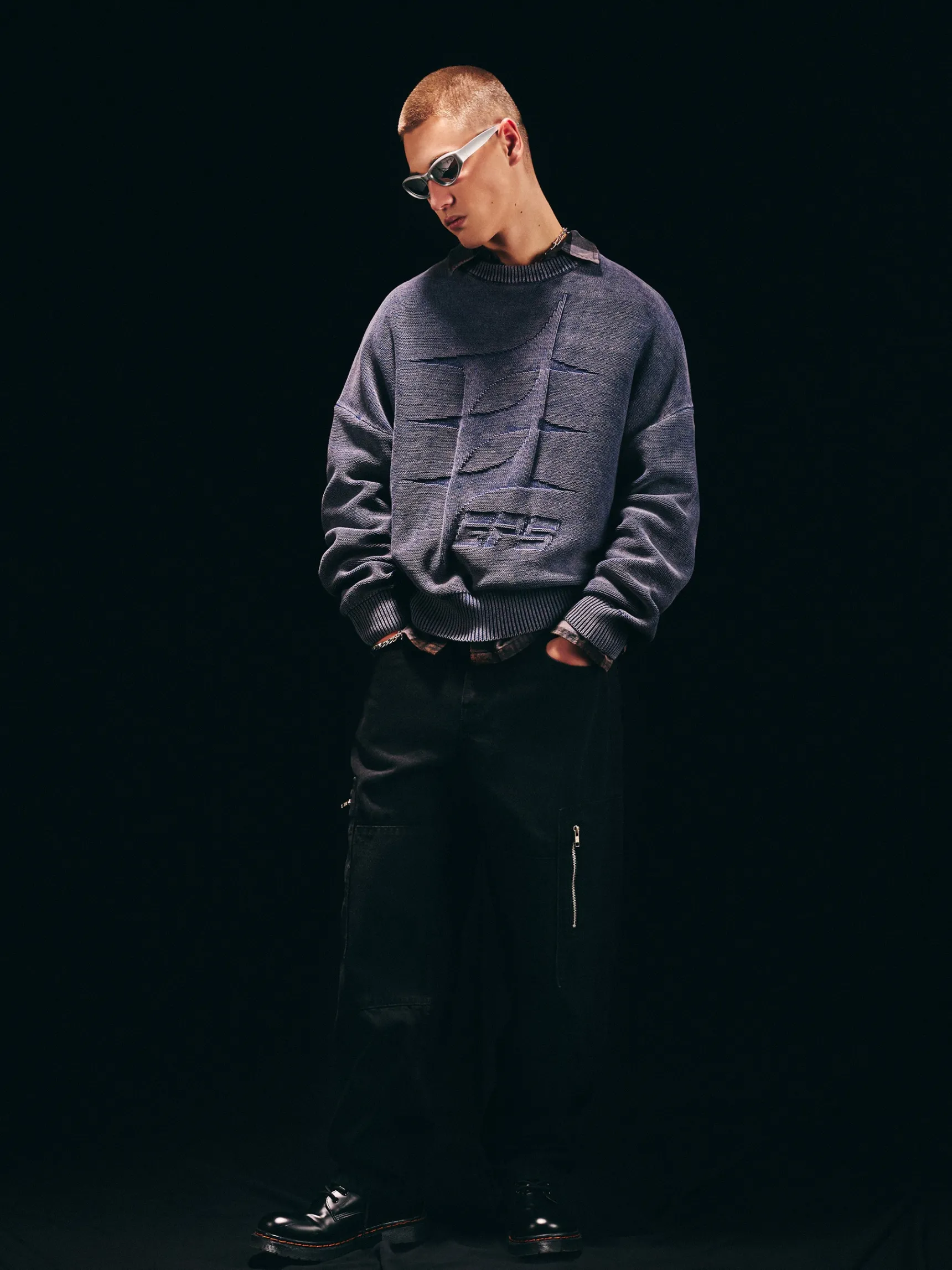 New Cropp sweter z efektem sprania szary