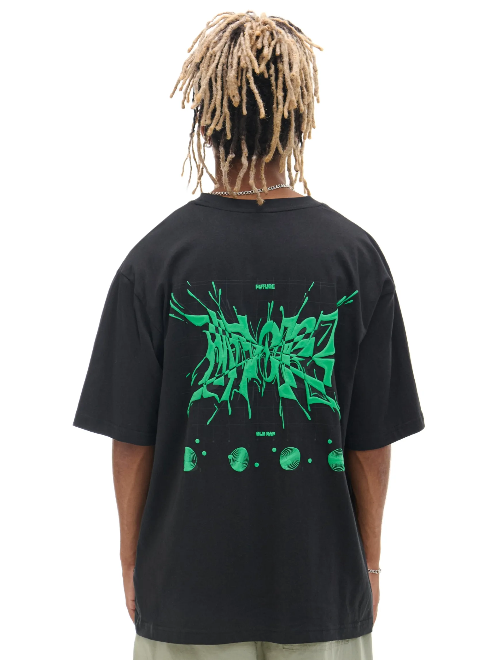 Sale Cropp T-shirt z futurystycznym nadrukiem czarny