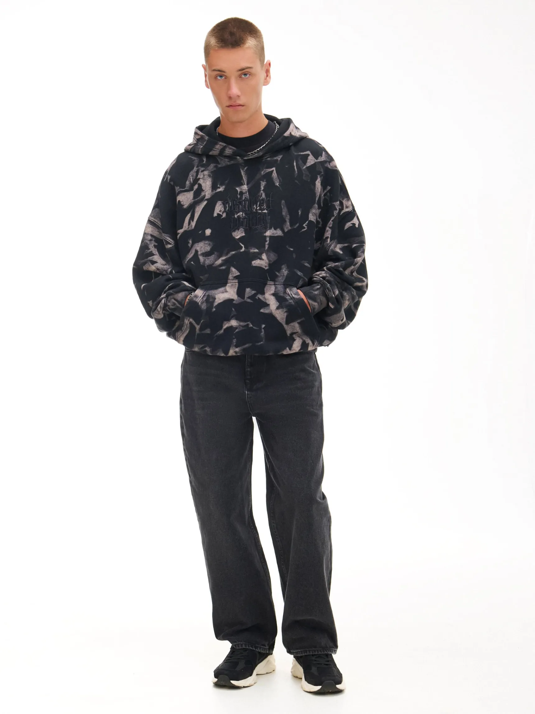 Clearance Cropp Wzorzysta bluza z kapturem z naszywką szary